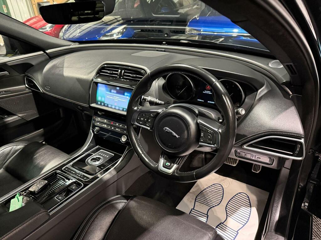 Jaguar XE 2.0D R-dynamic S Grey #21