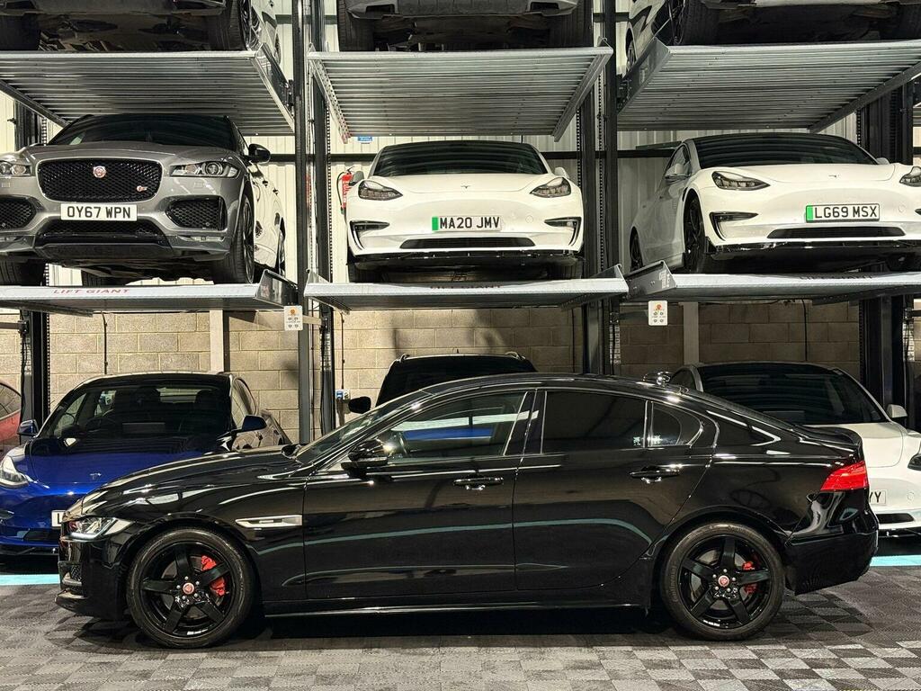 Jaguar XE 2.0I Gpf R-sport Euro 6 Ss Black #4