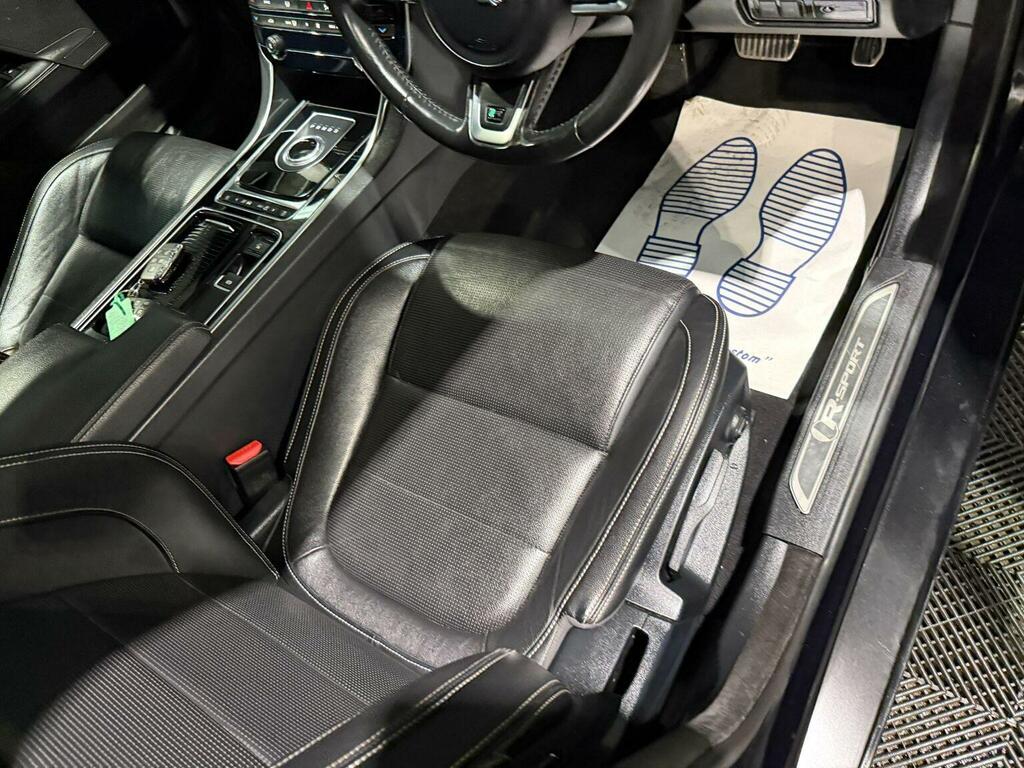 Jaguar XE 2.0D R-dynamic S Grey #24