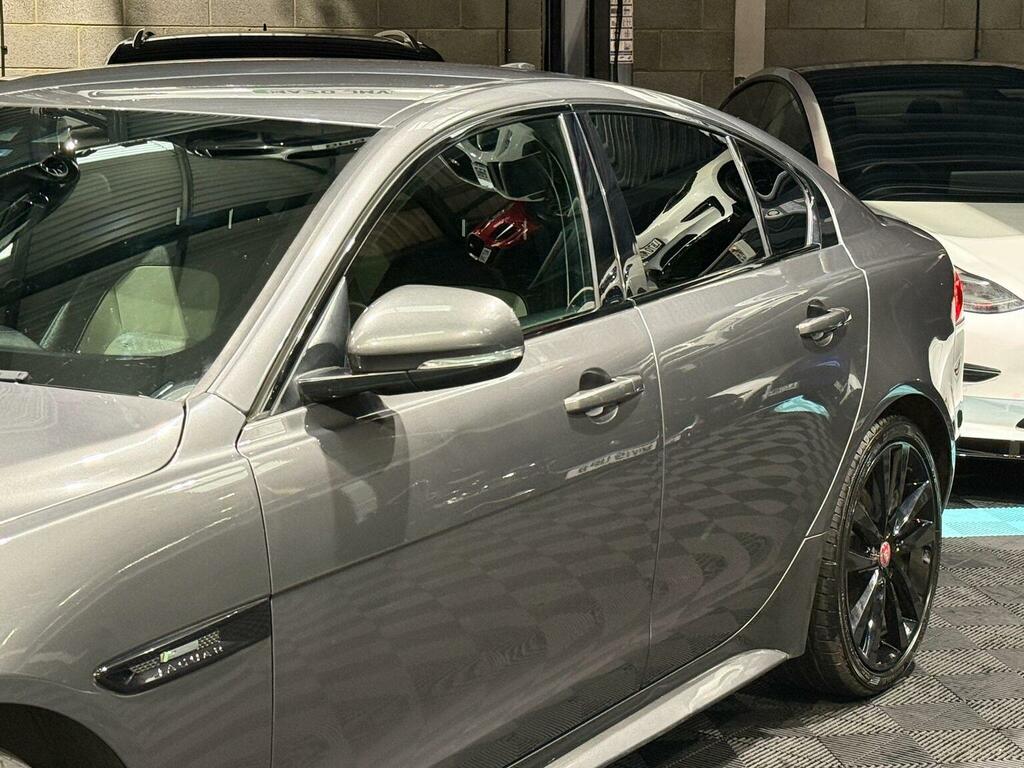 Jaguar XE Brown #10