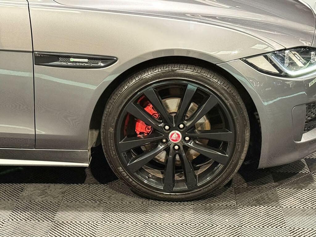 Jaguar XE Brown #17