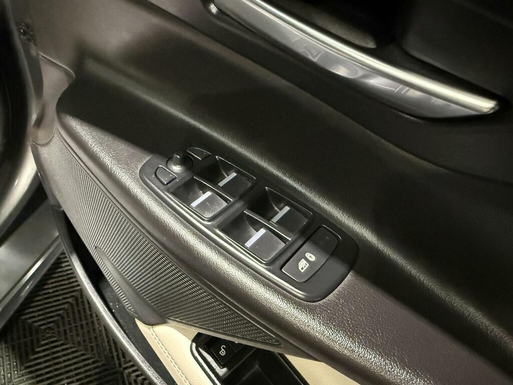 Jaguar XE Brown #38