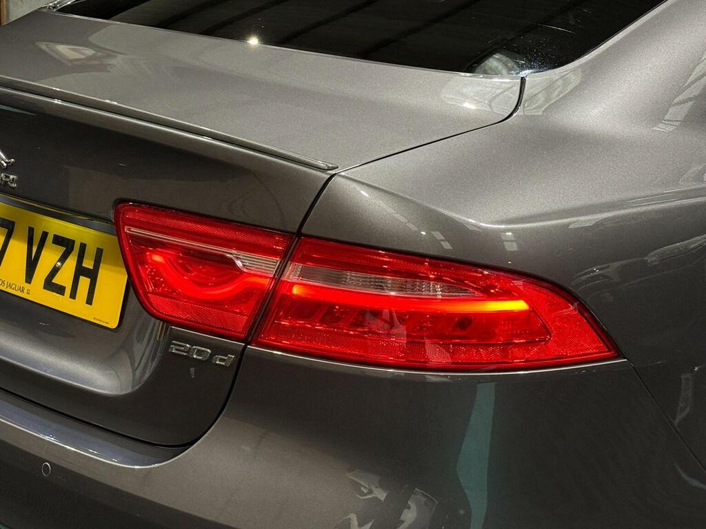 Jaguar XE Brown #16