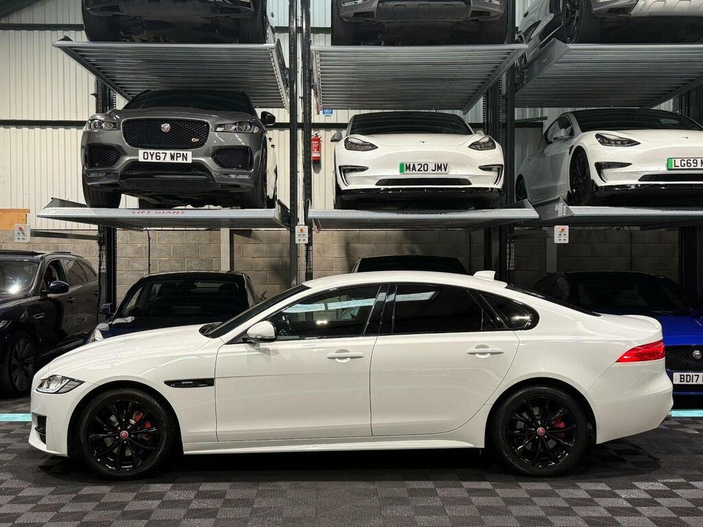 Jaguar XF 2.0D R-sport Euro 6 Ss White #4