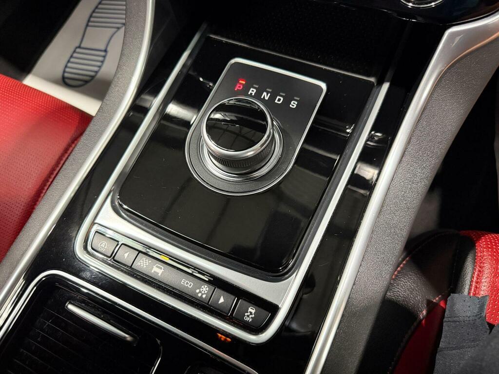 Jaguar XF 2.0 D R-sport 177 Bhp White #52