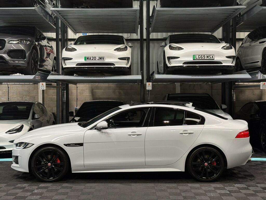 Jaguar XE 2.0D R-sport Awd Euro 6 Ss White #4