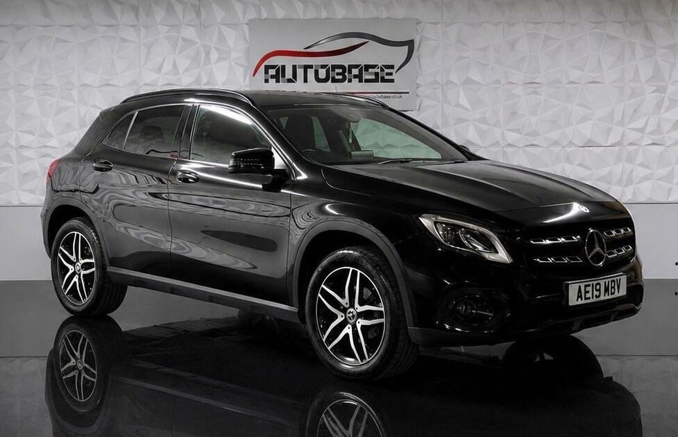 Mercedes-Benz GLA Class Urban Edition Black