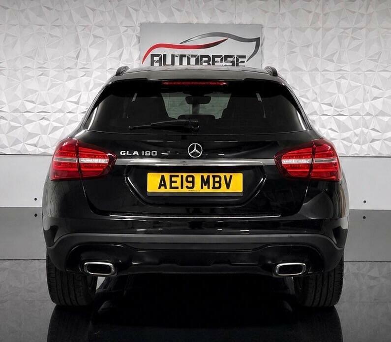 Mercedes-Benz GLA Class Urban Edition Black #6