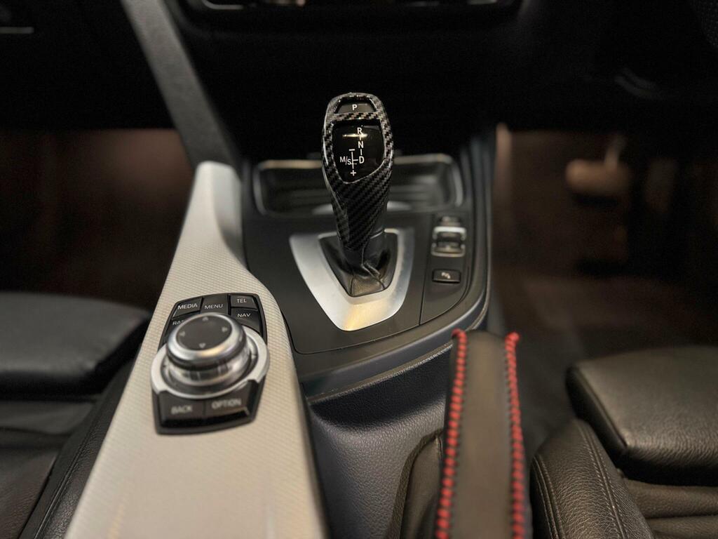 BMW 4 Series Luxury White #19