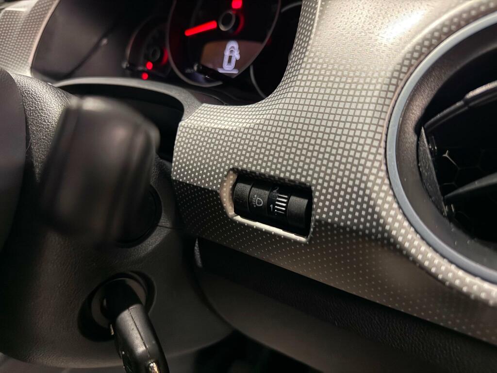 Volkswagen Up Hatchback 1.0 Move Up Euro 6 Ss 201867 Blue #21