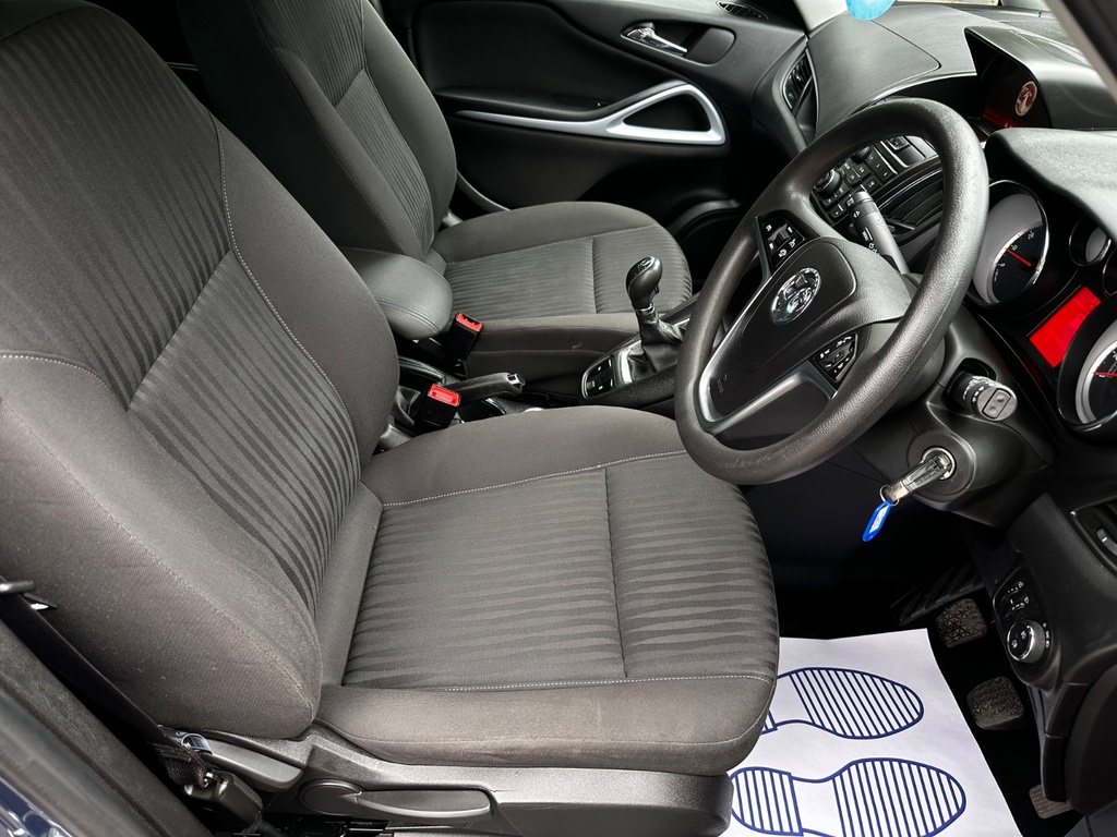 Vauxhall Zafira 1.4T Sri  #4