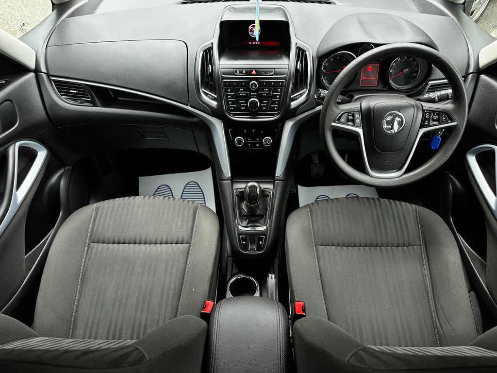 Vauxhall Zafira 1.4T Sri  #3