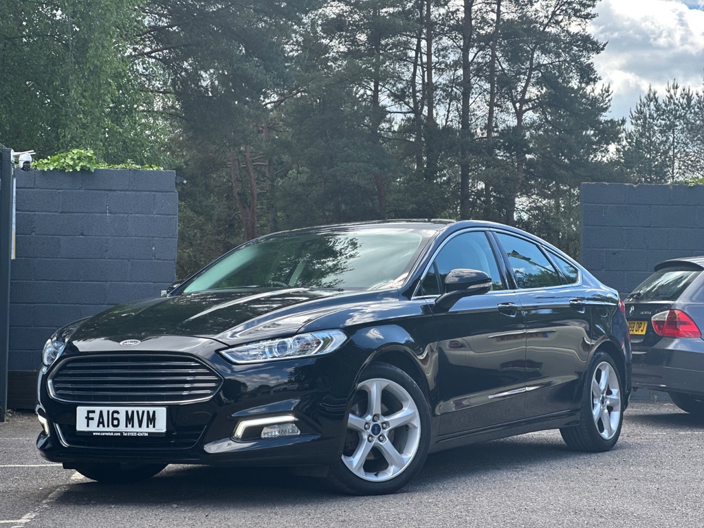 Ford Mondeo 2016 2.0 Tdci Titanium Hatchback FA16MVM Black #2