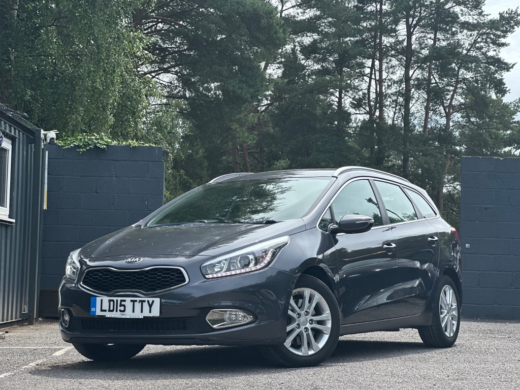 Kia Ceed 2015 1.6 Crdi 2 Sportswagon Euro 5 Silver #2