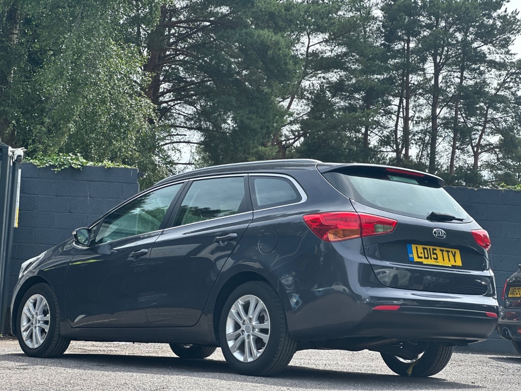 Kia Ceed 2015 1.6 Crdi 2 Sportswagon Euro 5 Silver #5