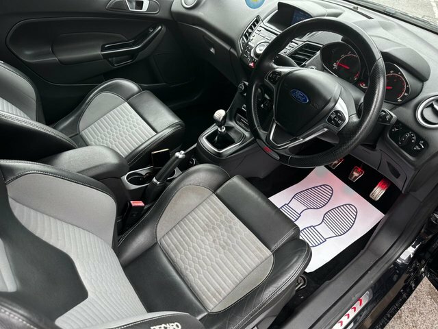 Ford Fiesta 2015 1.6T Ecoboost St-3 Hatchback Manua BP65NLZ Black #3