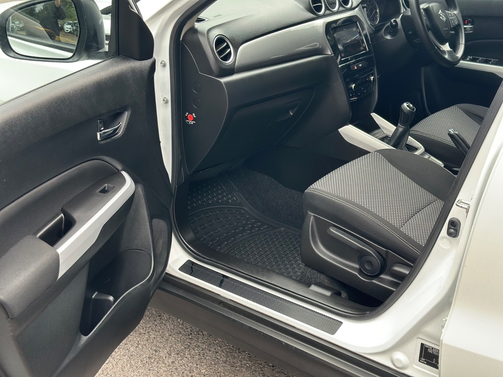 Suzuki Vitara 1.4 Boosterjet Sz5  #37