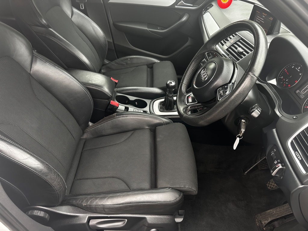 Audi Q3 Diesel MK64OFX White #4