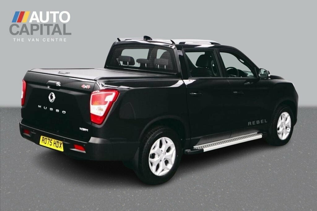 SsangYong Musso 2.2L Rebel Black #5