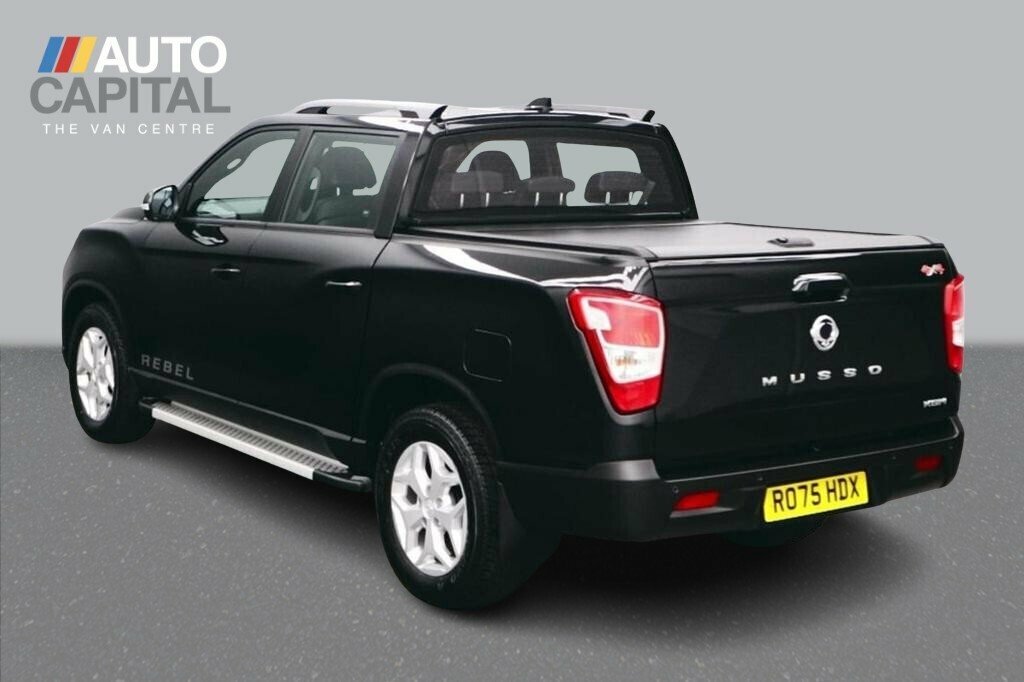 SsangYong Musso 2.2L Rebel Black #3