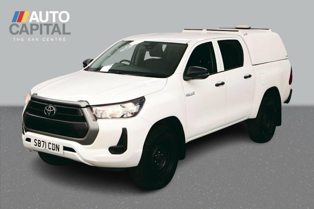 Toyota HILUX 2.4L Active White