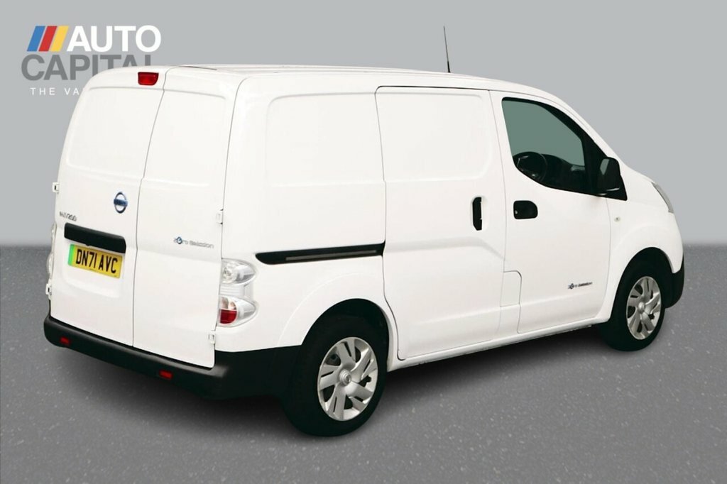 Nissan e-NV200 Mpv White #5