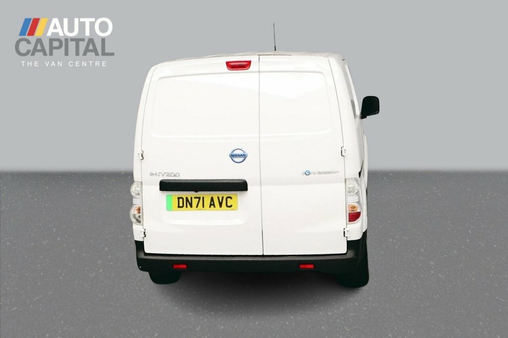 Nissan e-NV200 Mpv White #4
