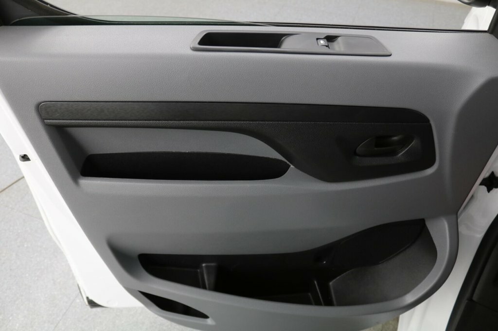 Peugeot E-Expert E 1200 75Kwh Professional Standard Panel Van 6Dr E  #53