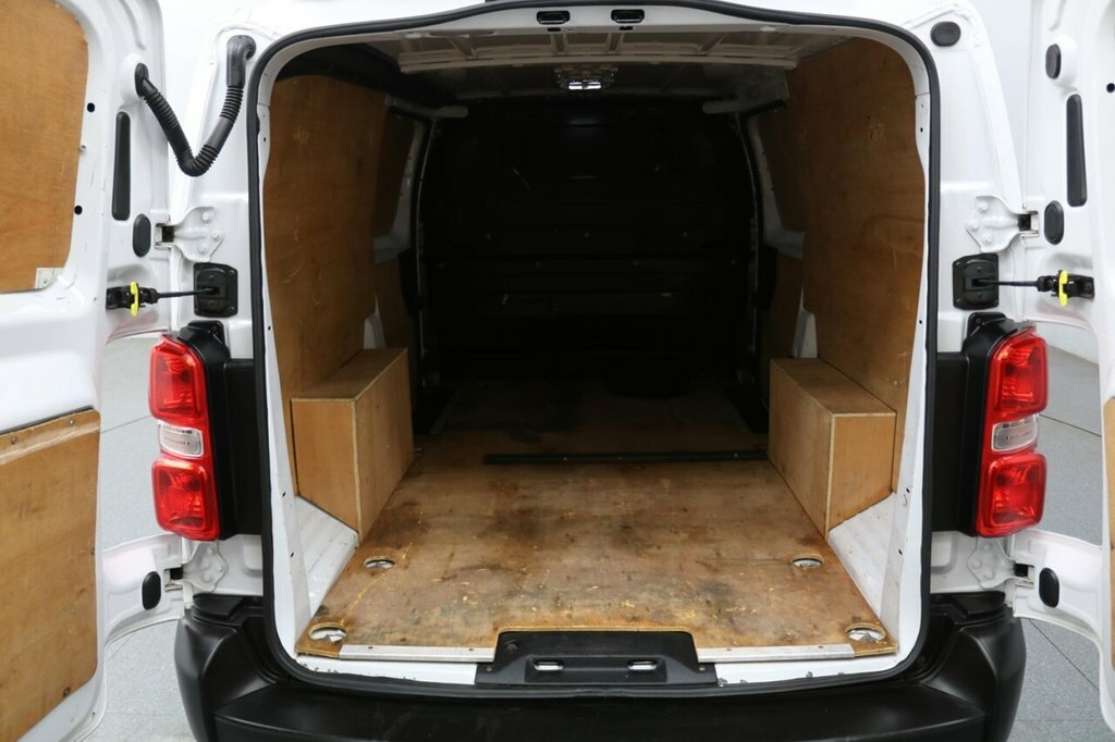Peugeot E-Expert E 1200 75Kwh Professional Standard Panel Van 6Dr E  #15
