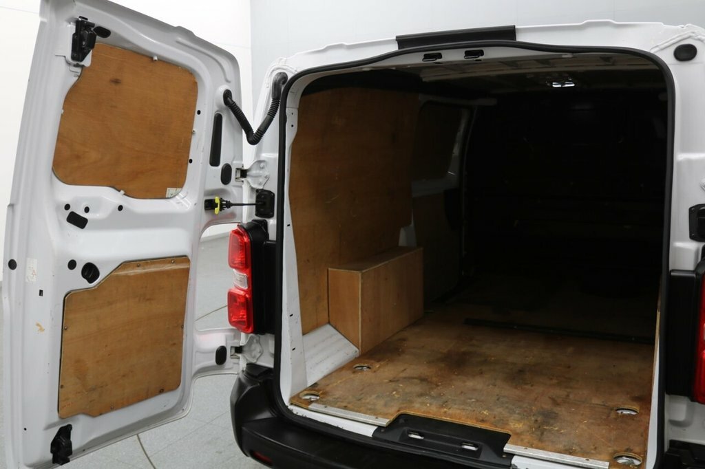 Peugeot E-Expert E 1200 75Kwh Professional Standard Panel Van 6Dr E  #14