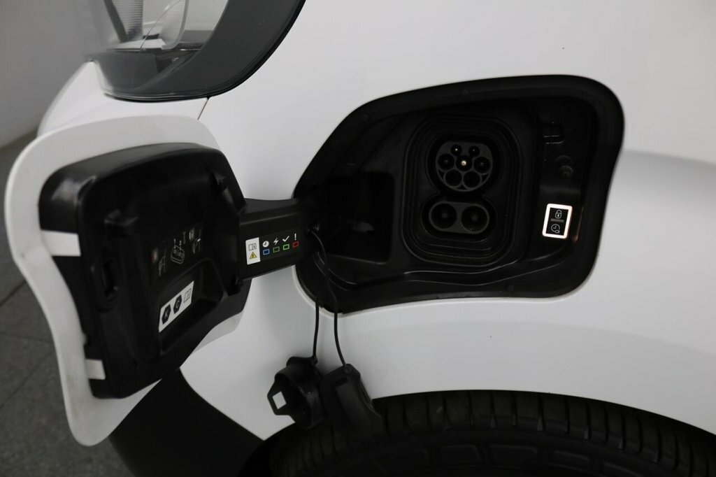 Peugeot E-Expert E 1200 75Kwh Professional Standard Panel Van 6Dr E  #54