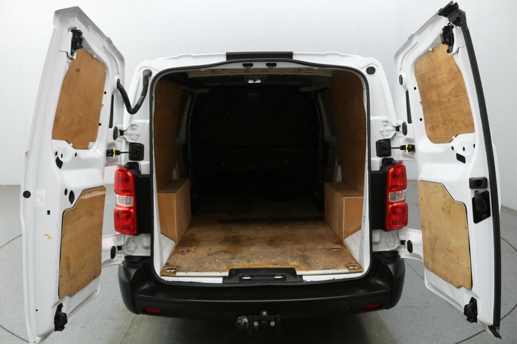 Peugeot E-Expert E 1200 75Kwh Professional Standard Panel Van 6Dr E  #11