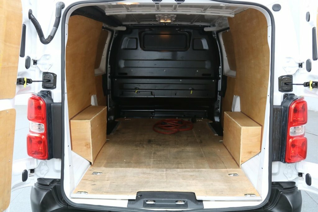 Peugeot E-Expert E 1000 75Kwh Professional Long Panel Van 6Dr Elect White #17