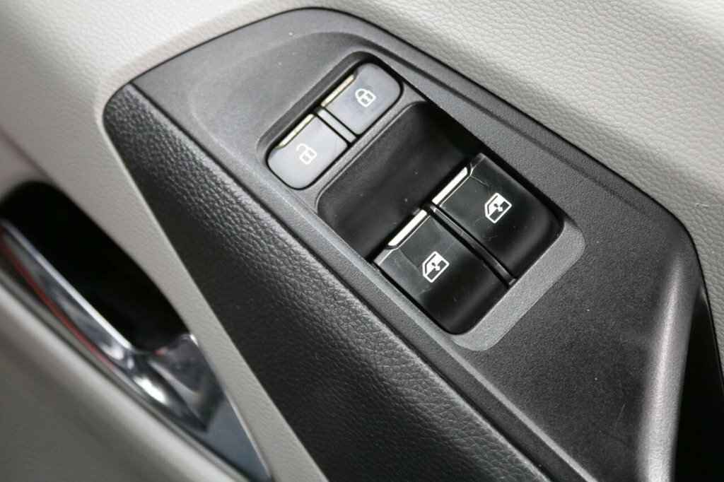 Maxus Deliver 9 2L Lux Silver #35