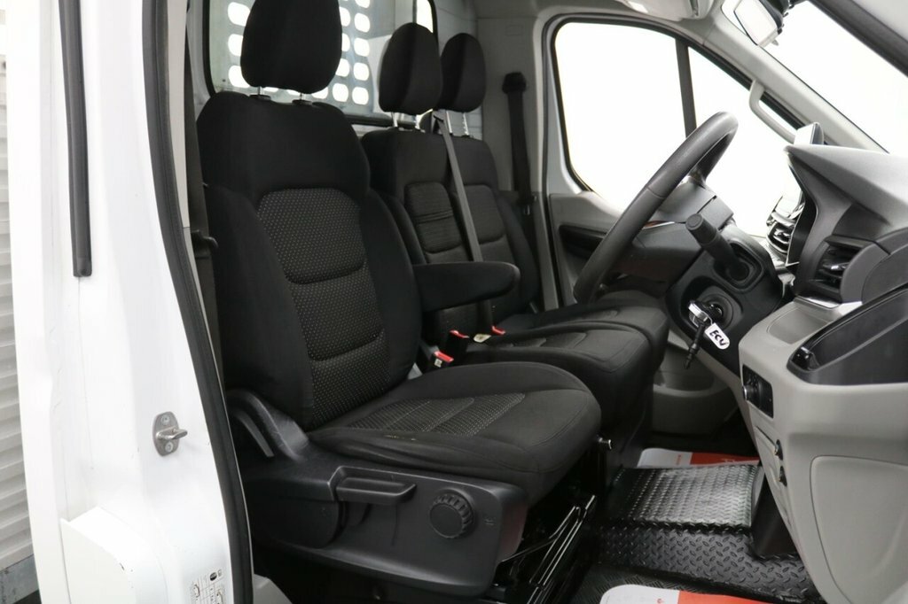 Maxus Deliver 9 2L Lux Silver #11