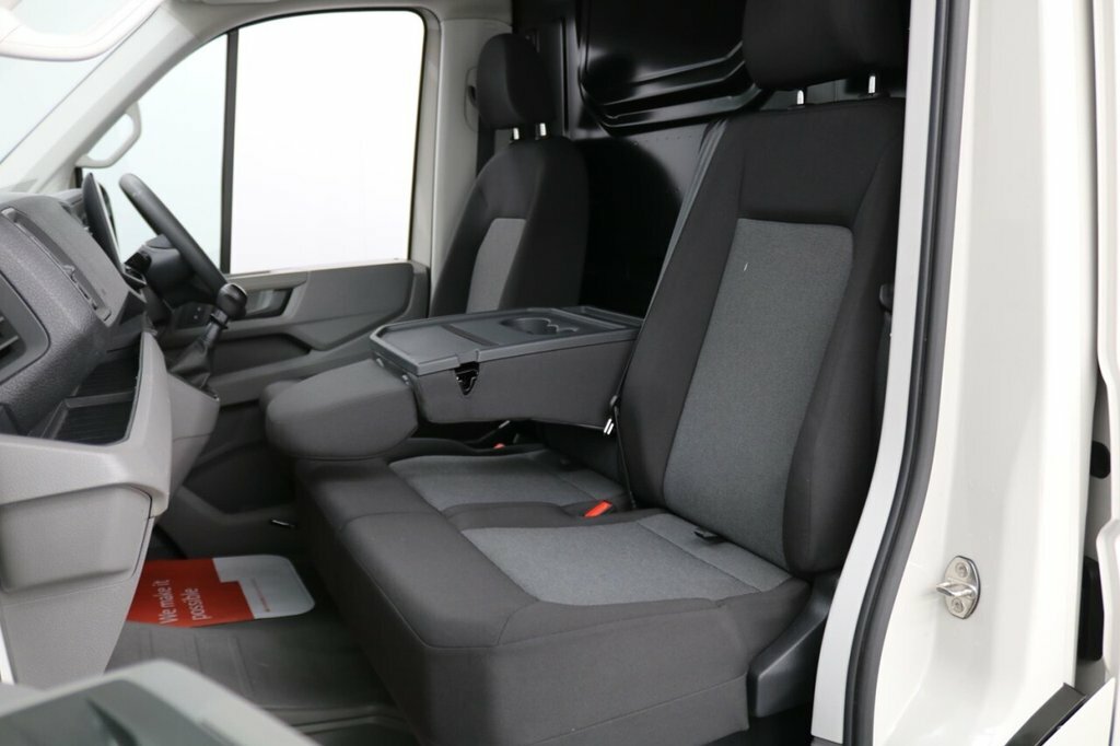 Volkswagen Crafter Panel Van Commerce Plus Mwb 140 Ps 2.0 Tdi 6Sp Man White #17