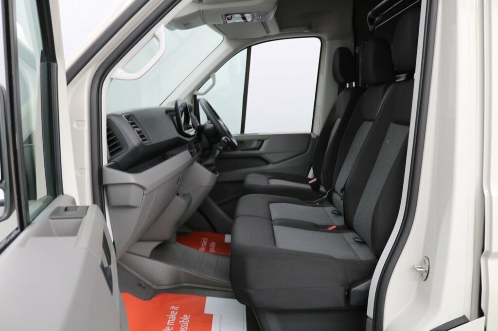 Volkswagen Crafter Panel Van Commerce Plus Mwb 140 Ps 2.0 Tdi 6Sp Man White #19