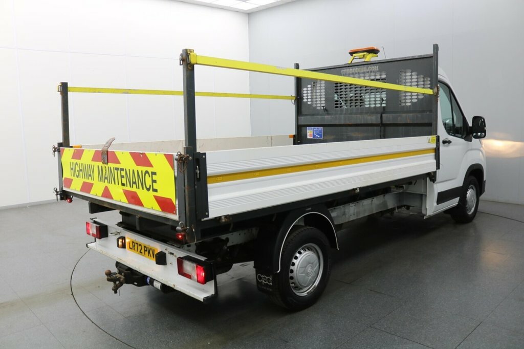 Maxus Deliver 9 Diesel White #11