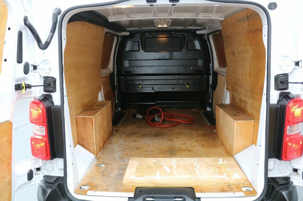 Peugeot E-Expert Mpv White #15