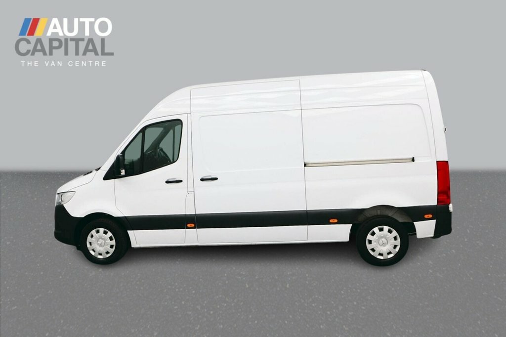 Mercedes-Benz Sprinter 2L Premium White #2