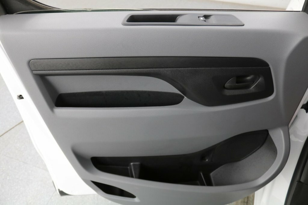 Peugeot E-Expert E 1000 75Kwh Professional Long Panel Van 6Dr Elect #50