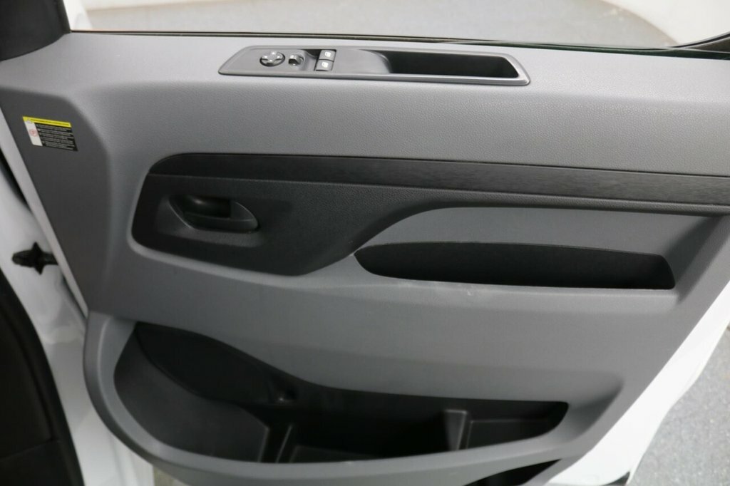 Peugeot E-Expert E 1000 75Kwh Professional Long Panel Van 6Dr Elect #49