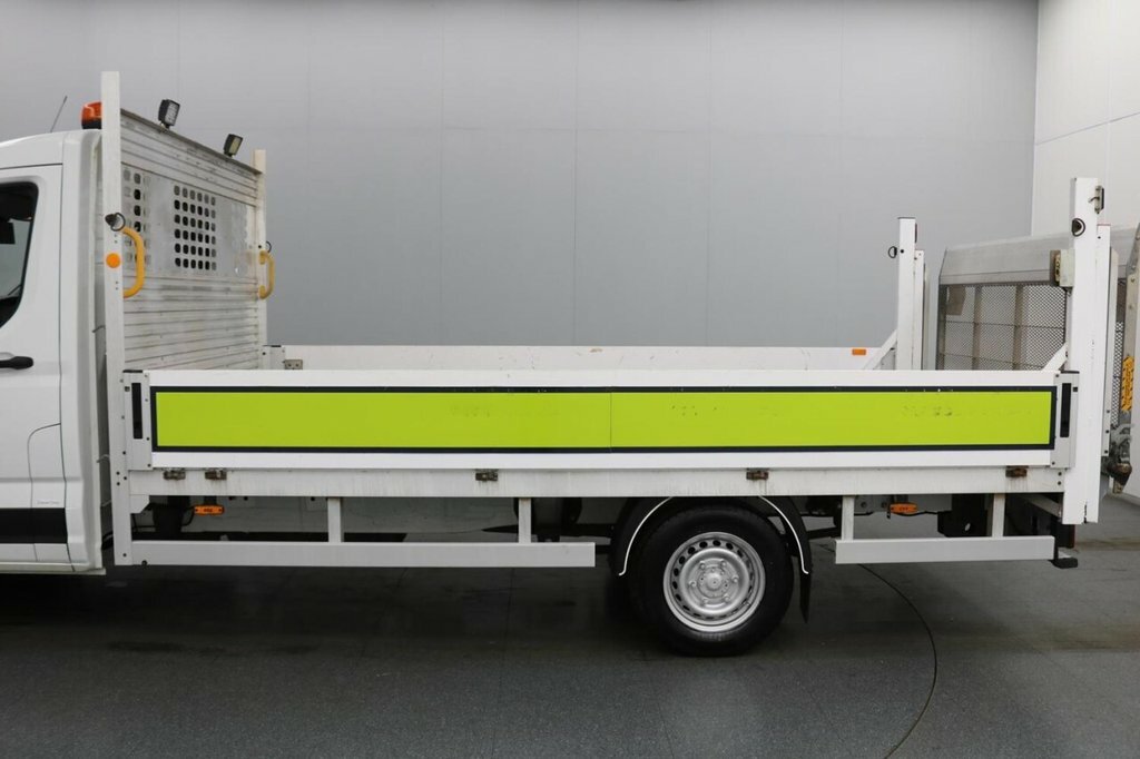 Maxus Deliver 9 Diesel White #4