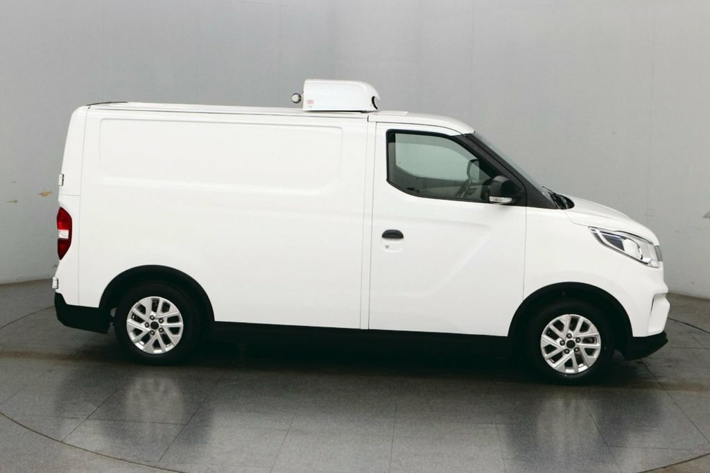 Maxus eDeliver 3 Electric White #6