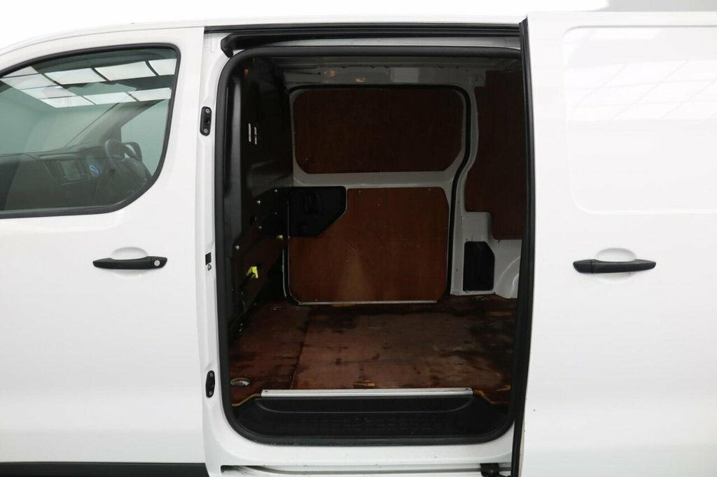 Peugeot E-Expert E 1200 75Kwh Professional Standard Panel Van 6Dr E White #9
