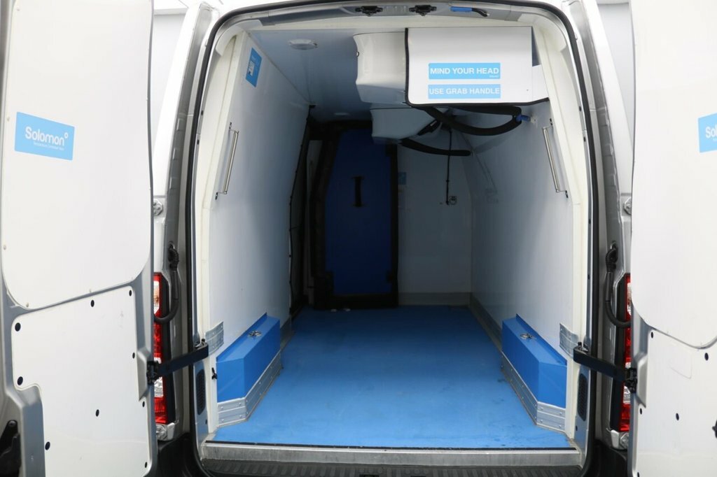 Renault Master Diesel White #16