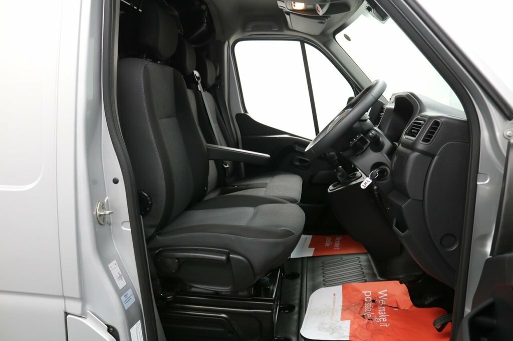 Renault Master Diesel White #19