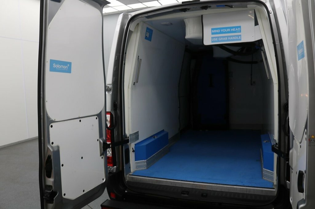 Renault Master Diesel White #14