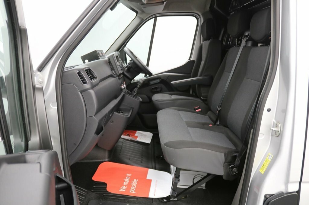 Renault Master Diesel White #18