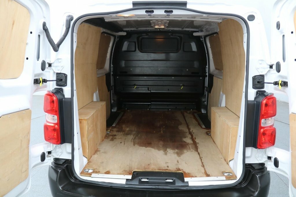 Peugeot Expert Diesel White #16